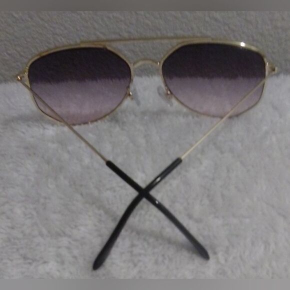 Wild Fable Gold Geometric Aviator Sunglasses - Picture 3 of 6